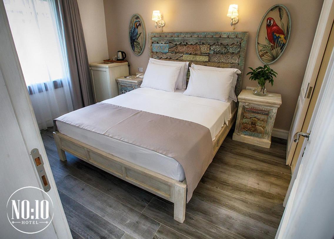 No 10 Hotel Селчук Екстериор снимка