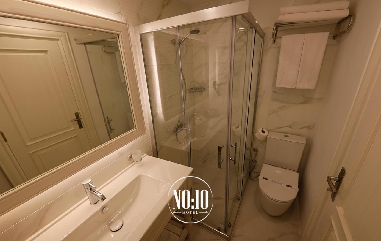 No 10 Hotel Селчук Екстериор снимка