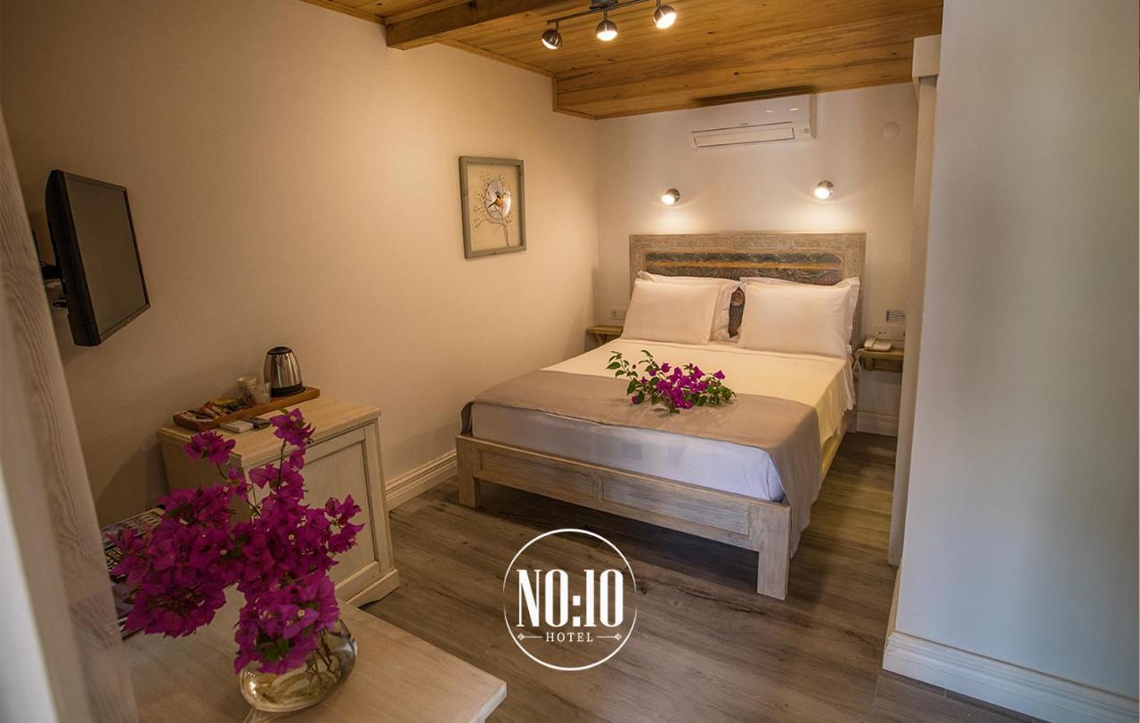 No 10 Hotel Селчук Екстериор снимка