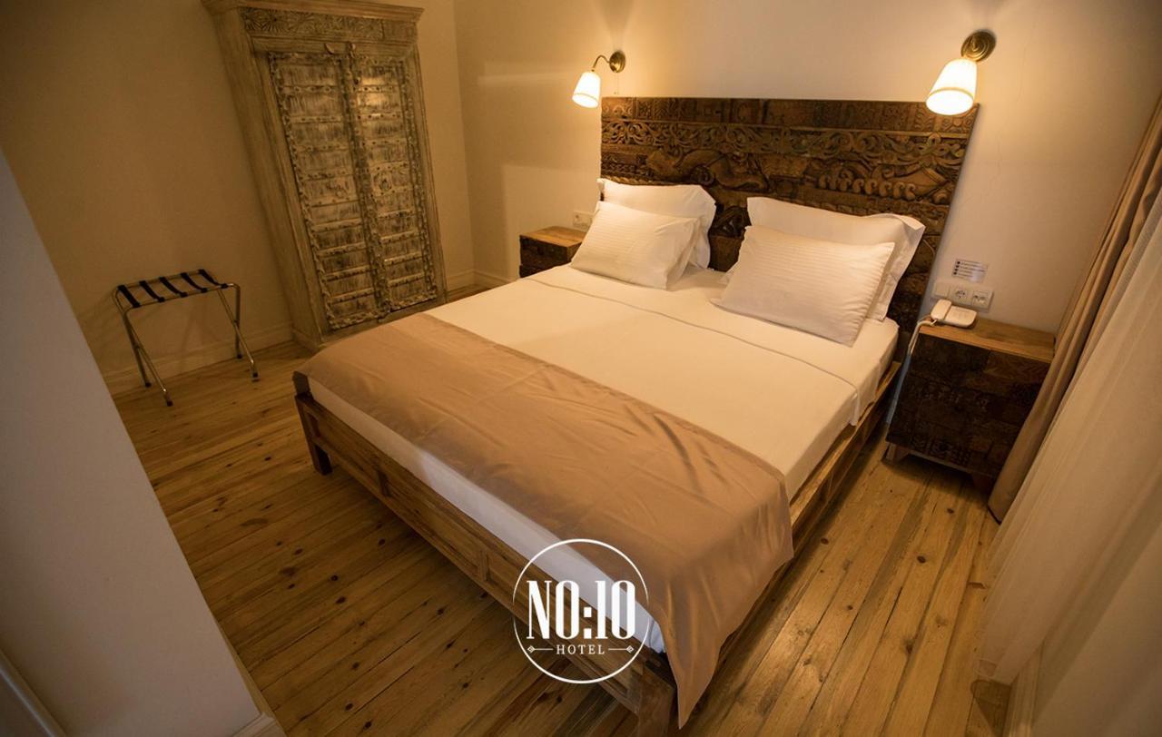No 10 Hotel Селчук Екстериор снимка