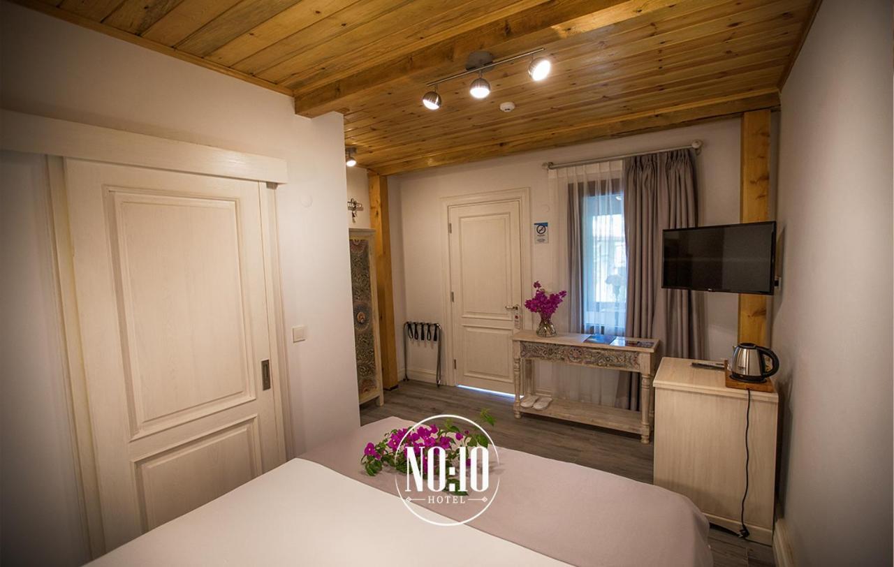 No 10 Hotel Селчук Екстериор снимка