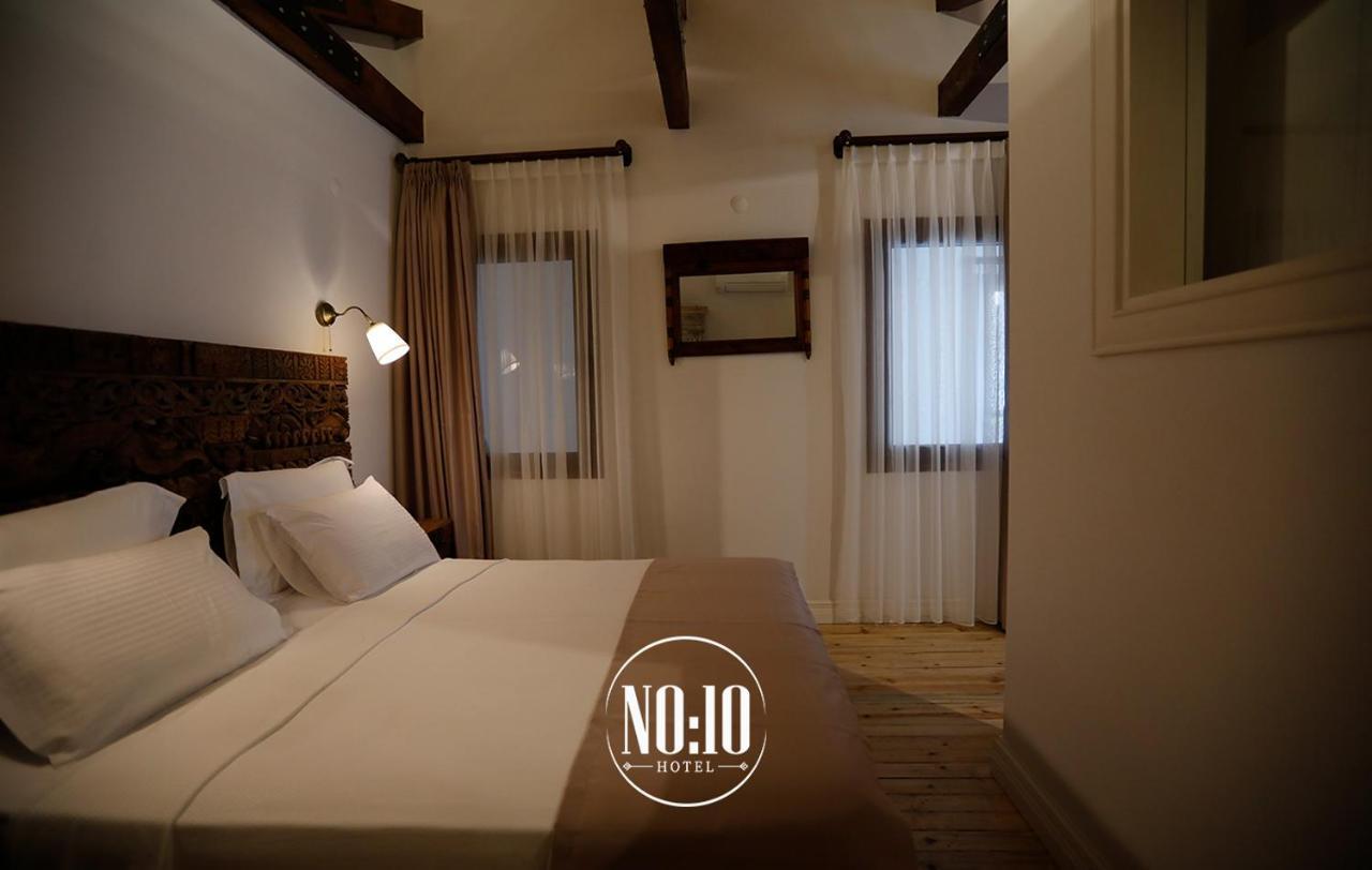 No 10 Hotel Селчук Екстериор снимка